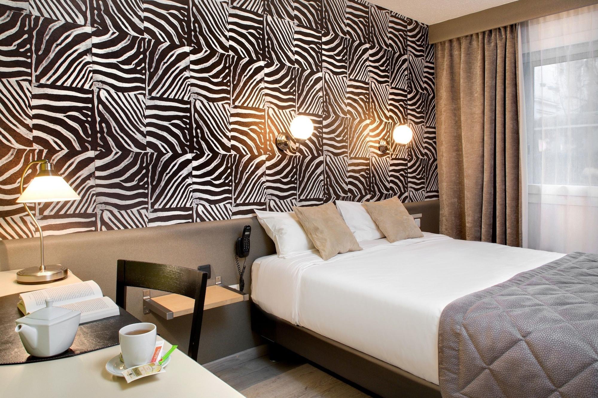 Logis Hotel Du Midi - Saint Etienne Sud Exteriör bild